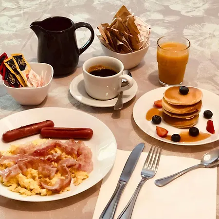 T Hotel- Adults Only, Pet Free 호텔