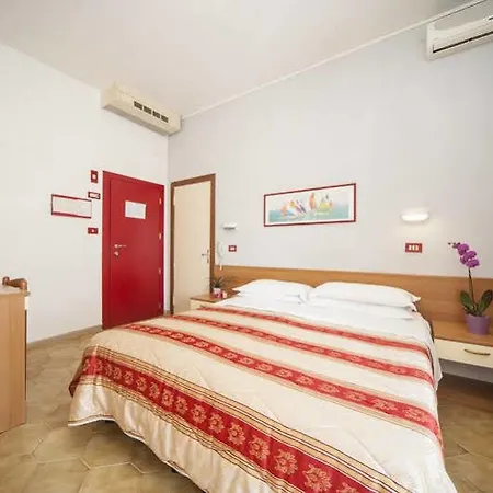 T Hotel- Adults Only, Pet Free 3* 리미니
