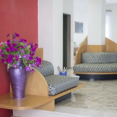 호텔 T Hotel- Adults Only, Pet Free 3*