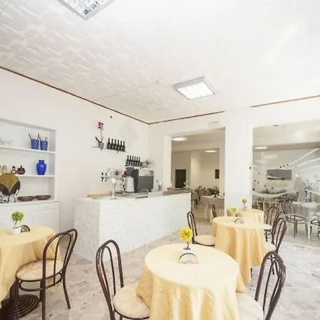 T Hotel- Adults Only, Pet Free