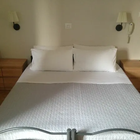 T Hotel- Adults Only, Pet Free 리미니