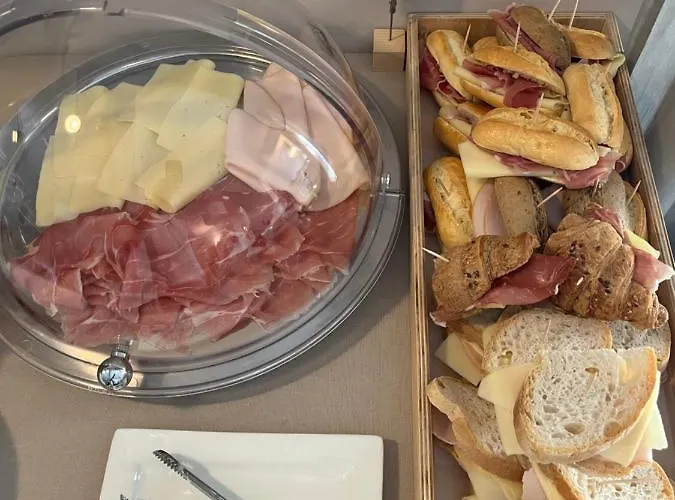 T Отель Римини